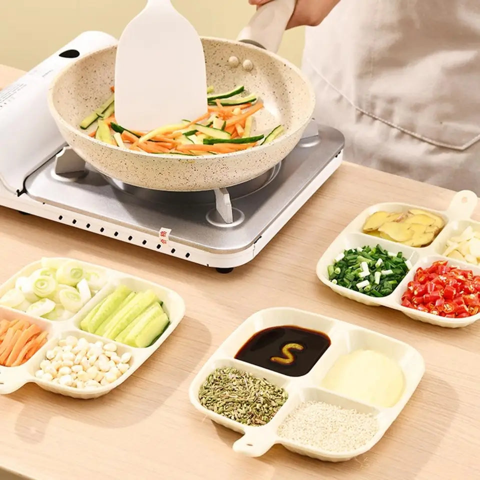 High quality 4 portions serving tray - Plastic body serving Tray