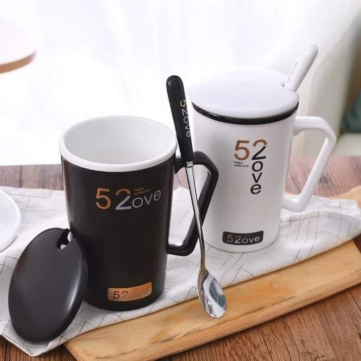 Love couple mug in black and white color